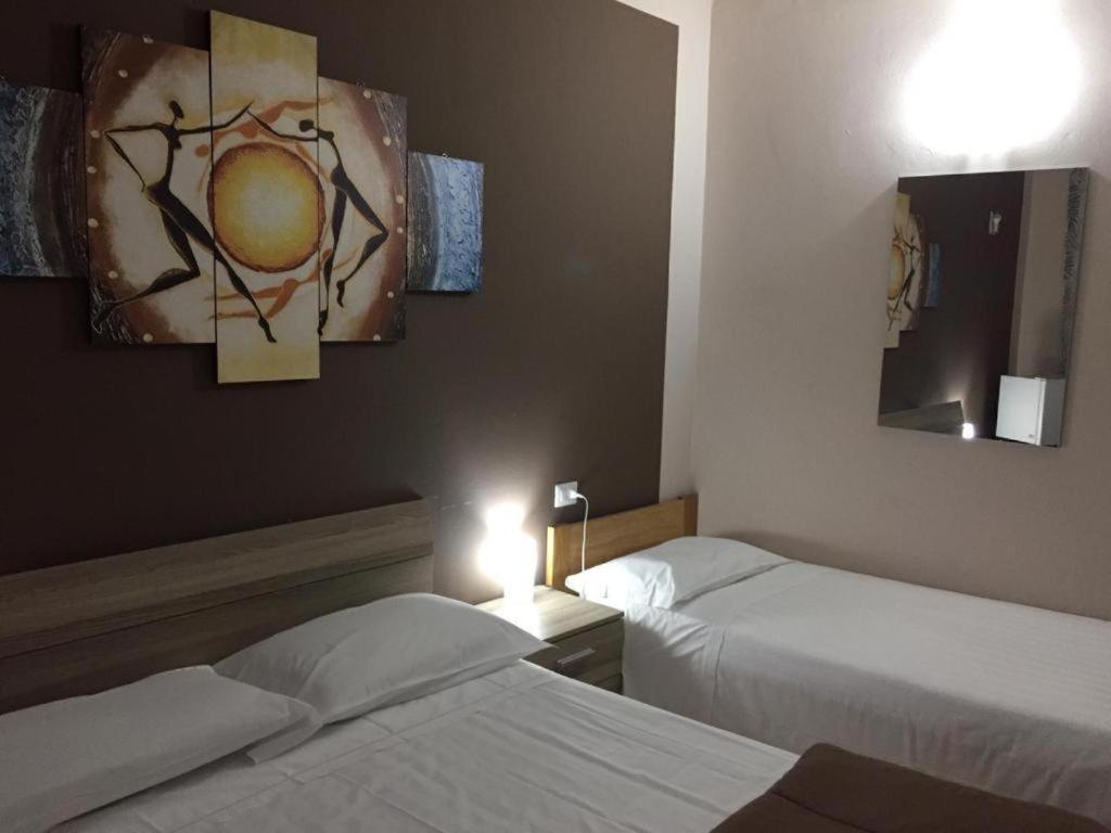 Ded 2 Only Sleep Bagno Privato Διαμέρισμα Πάρμα Εξωτερικό φωτογραφία